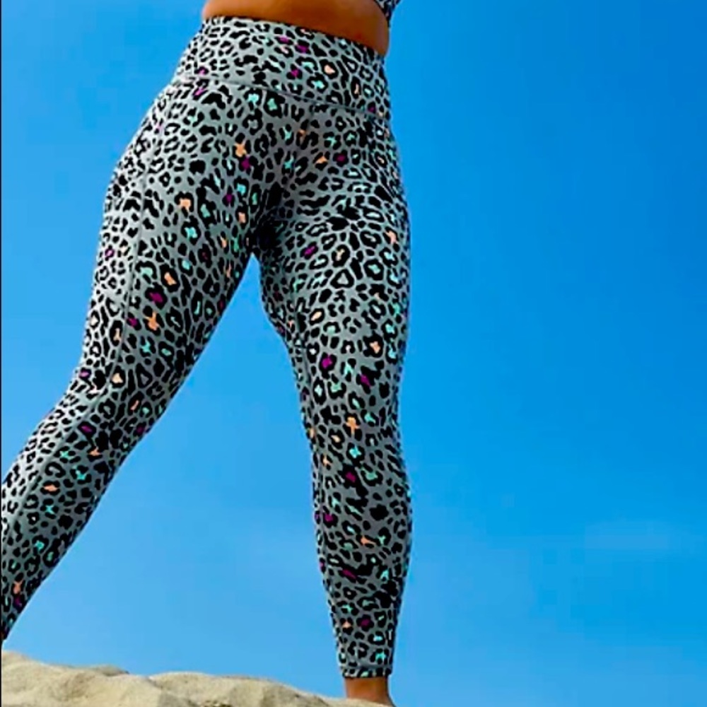 Torrid NWT, black leopard wicking active leggings.